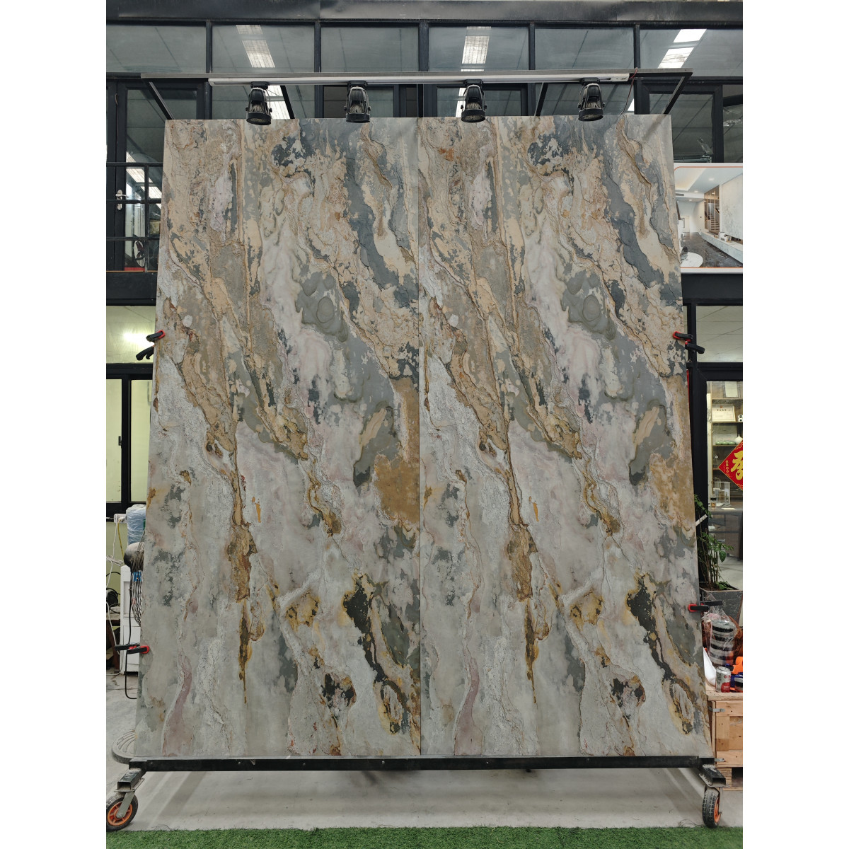 Натуральный гибкий камень для интерьера и фасадов DUNE STONE