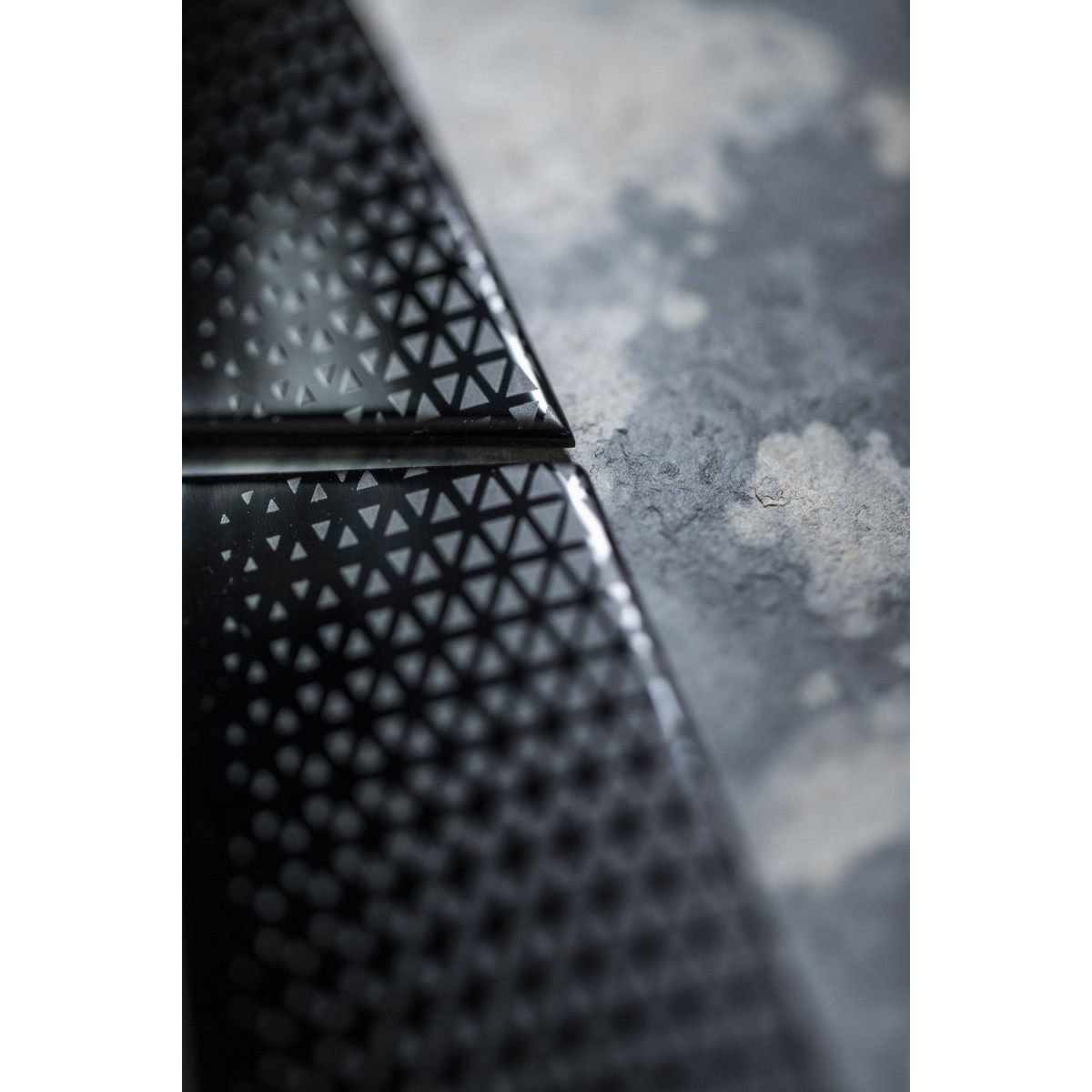 Натуральный гибкий камень для интерьера и фасадов DESERT BROWN