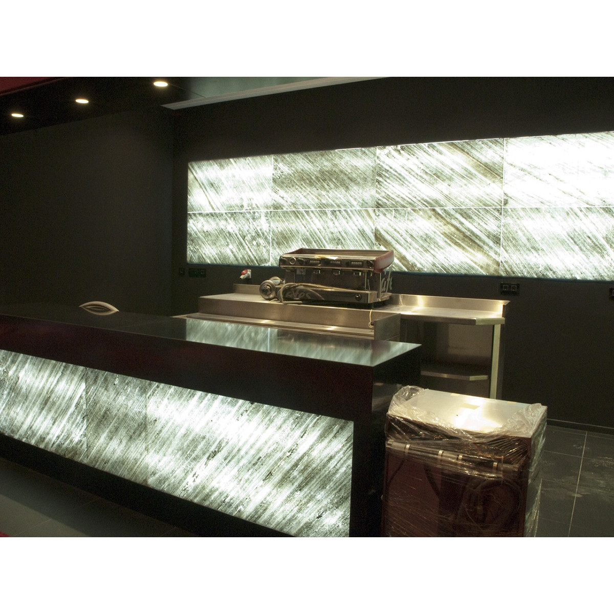 Натуральный гибкий камень для интерьера и фасадов BRIGHT BLACK WAVE