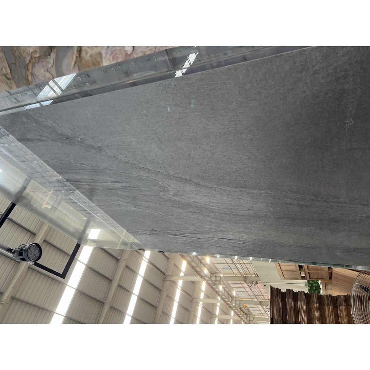 Натуральный гибкий камень для интерьера и фасадов BRIGHT BLACK MOON