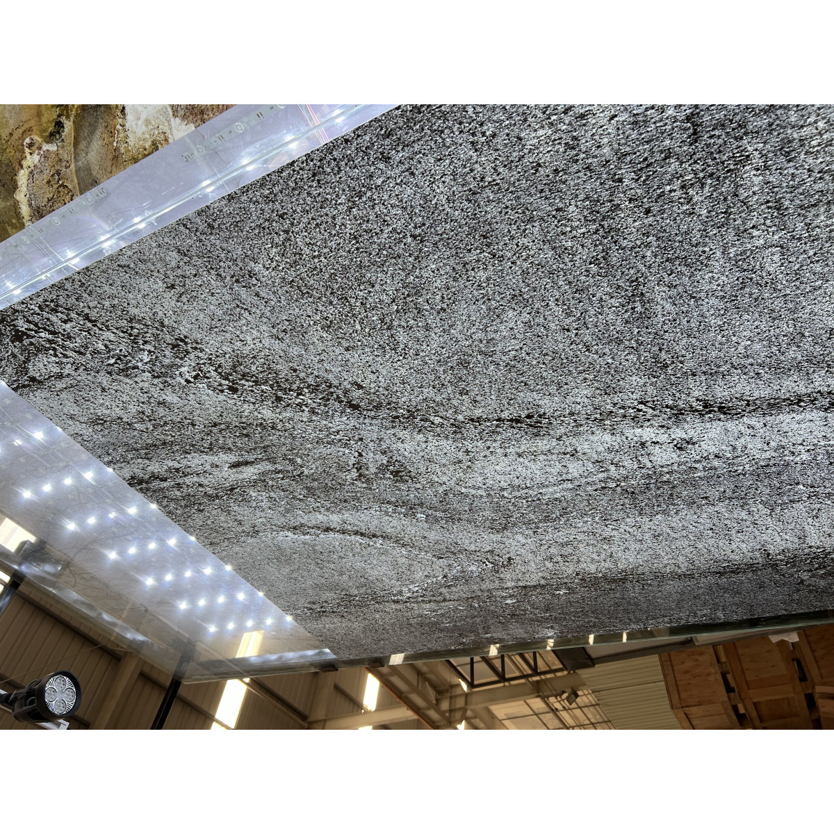 Натуральный гибкий камень для интерьера и фасадов BRIGHT BLACK MOON