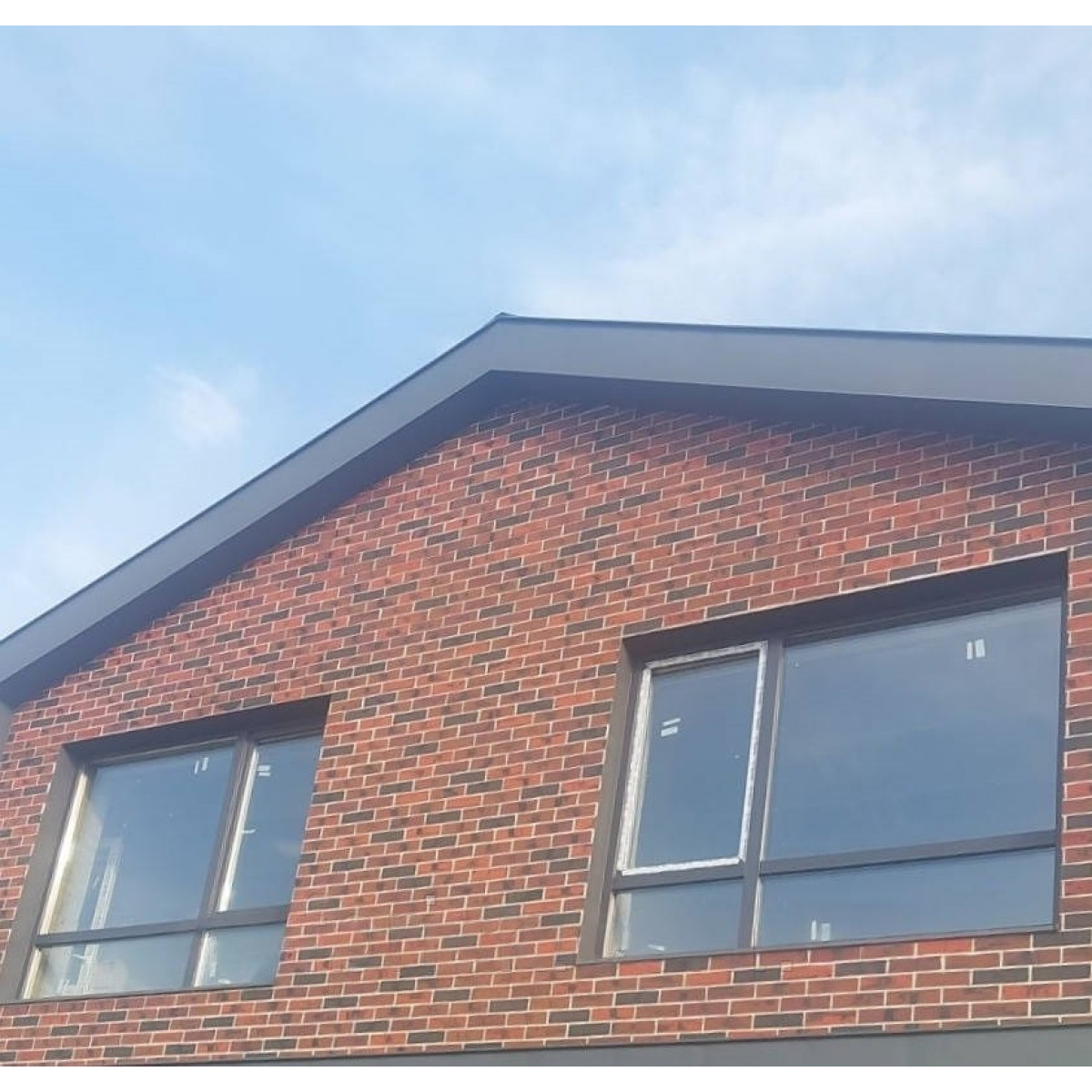 Гибкий кирпич ( гибкий клинкер) на сетке для фасада МК -04