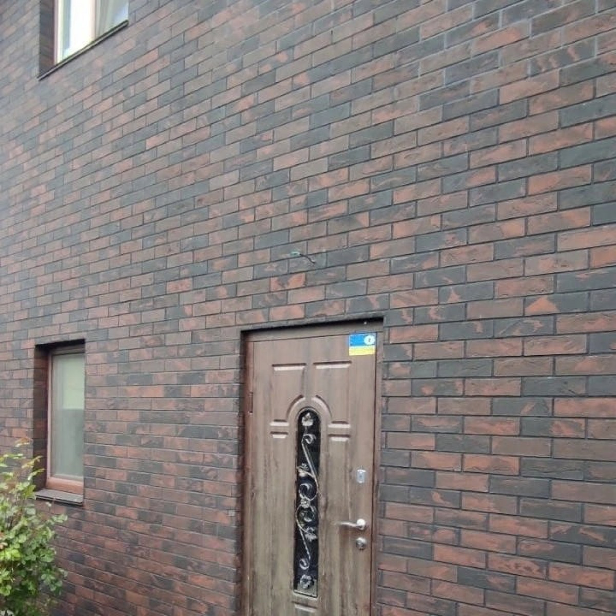 Гибкий кирпич (гибкий клинкер) на сетке с защитной пленкой  МК-107069