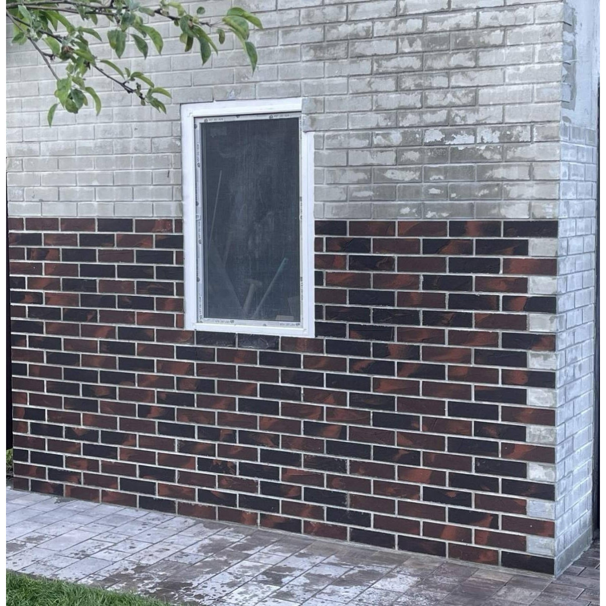 Гибкий кирпич (гибкий клинкер) на сетке с защитной пленкой  МК-107069